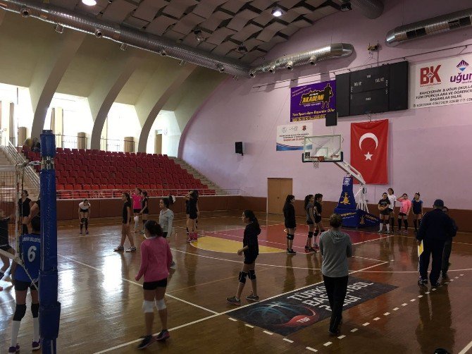 Anadolu Yıldızlar Ligi Voleybol İl Karması Seçmeleri Yapıldı