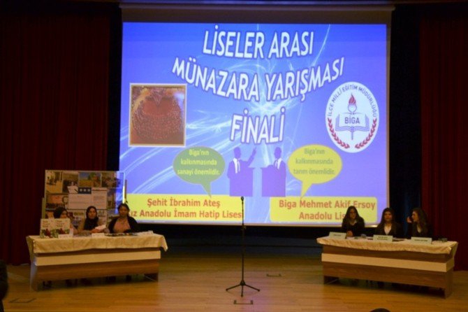 Biga’da Liseler Arası Münazara Yarışması