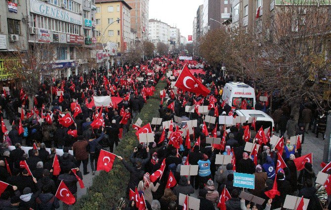 On Binler Kardeşlik İçin Tek Yürek Oldu