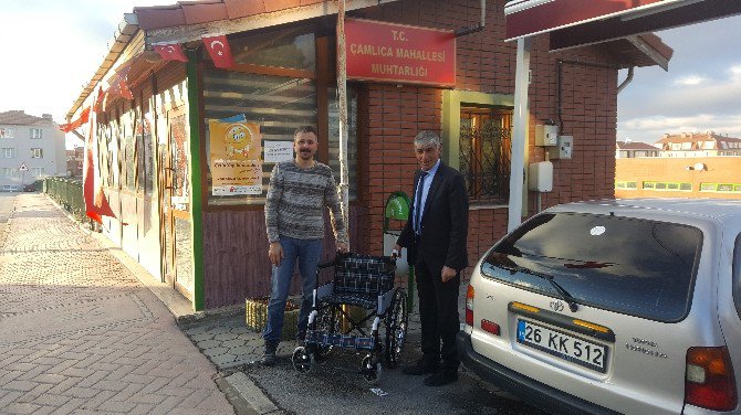 Düş Bahçesi Çoçukları’ndan Tekerlekli Sandalye Bağışı