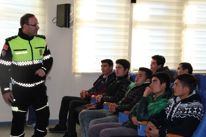 Fethiye Lise Öğrencilerine Trafik Eğitimi