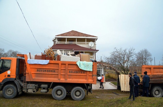 Deltada Villaların Yıkımına Başlandı