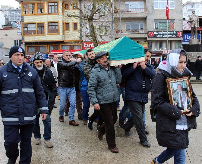 Kemençenin Son Üstatlarından Mehmet Sırrı Öztürk, Son Yolculuğuna Uğurlandı