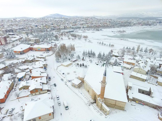 Beyşehir, Gölüyle Kış Mevsiminde Havadan Bir Başka Güzel