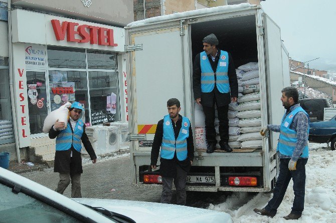 Çelikhan’dan Suriyelilere Yardım Kampanyası