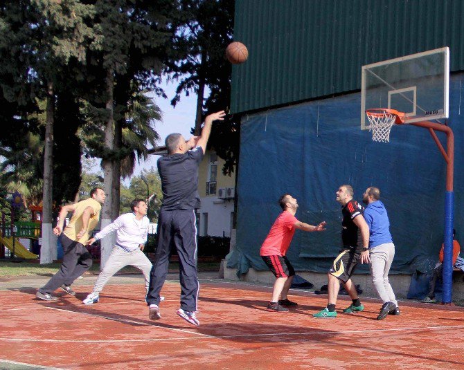 Çukurova Giad Ailesi Spor Turnuvası’nda Yarışarak Kaynaştı