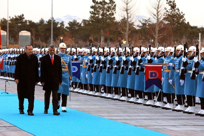 Erdoğan, Kosova Cumhurbaşkanını Resmi Törenle Karşıladı