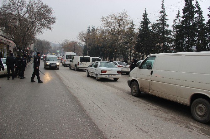 Gaziantep’te Liseli Öğrenciler Arasında Kavga: 1 Yaralı