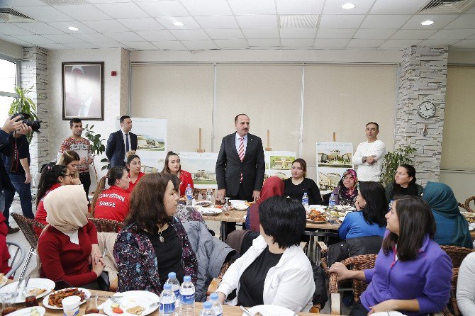 Gölbaşılı Kadınlar Yatırımları Başkan Duruay’dan Dinledi