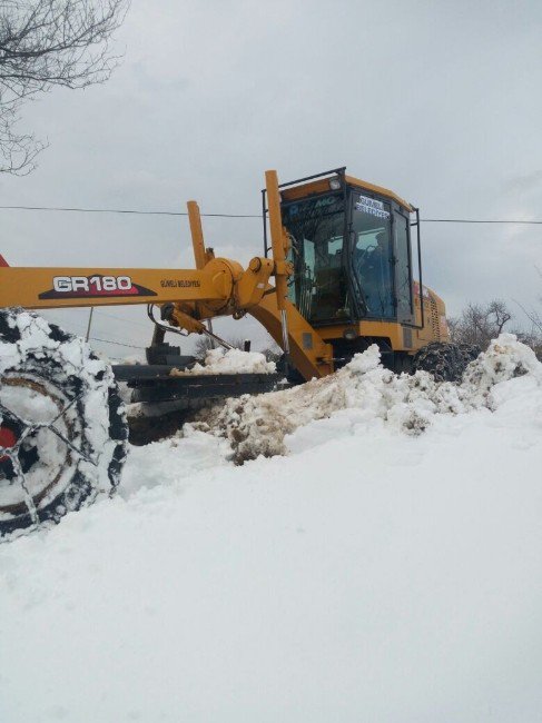 Gümeli’de Kar Kalınlığı 70 Santimetreye Ulaştı