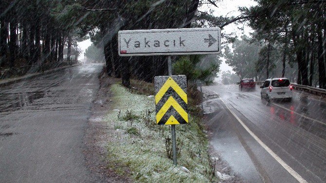 İstanbul’da Kar Yağışı Başladı