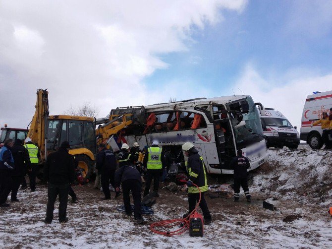 Kahramanmaraş-kayseri Karayolunda 2 Otobüs Devrildi: 31 Yaralı