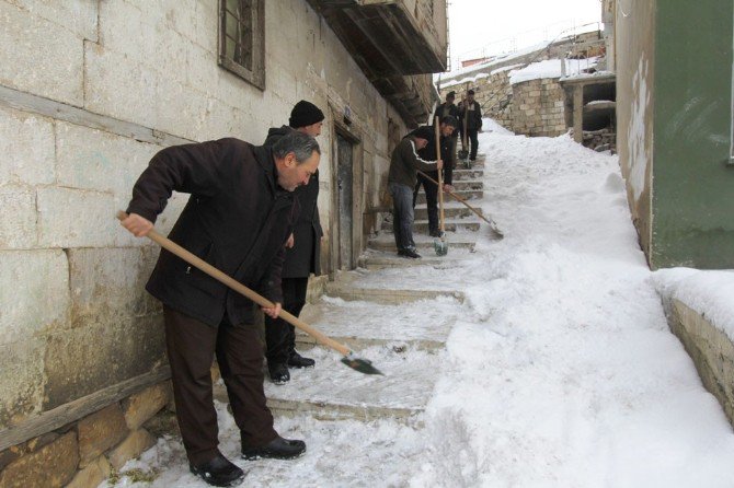 Bayburt Belediyesinden Karla Mücadele Seferberliği