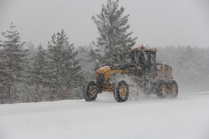 Kastamonu’da 391 Köy Yolu Ulaşıma Kapandı