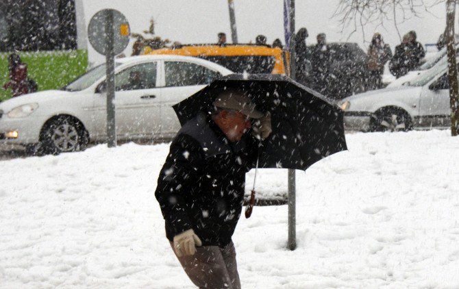 Kocaeli’de Eğitime Kar Engeli