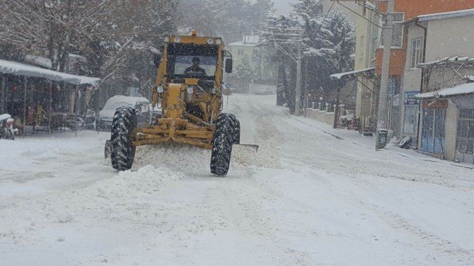 Beyşehir Belediyesi Kapanan Yayla Yollarını Açıyor