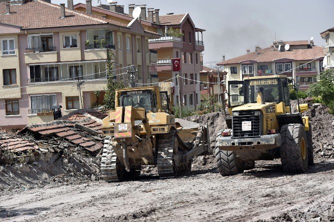 Mamak Belediyesi Fen İşlerinin 2016 Mesaisi Yoğun Geçti