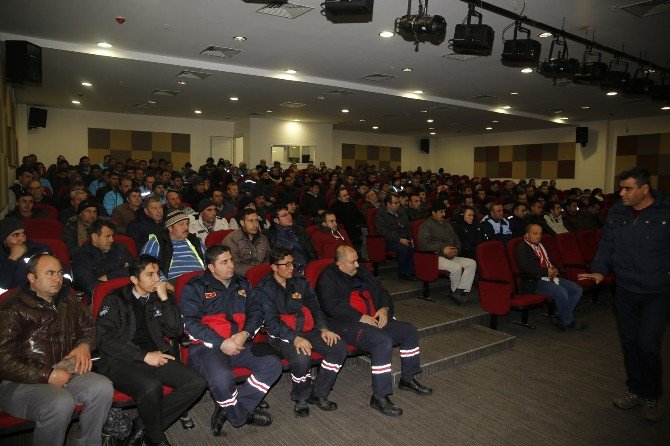 Büyükşehirin Kula Personeline İletişim Eğitimi