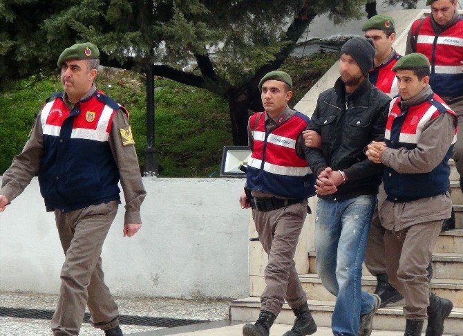 Cinayet Zanlısı Adliyeye Sevk Edildi