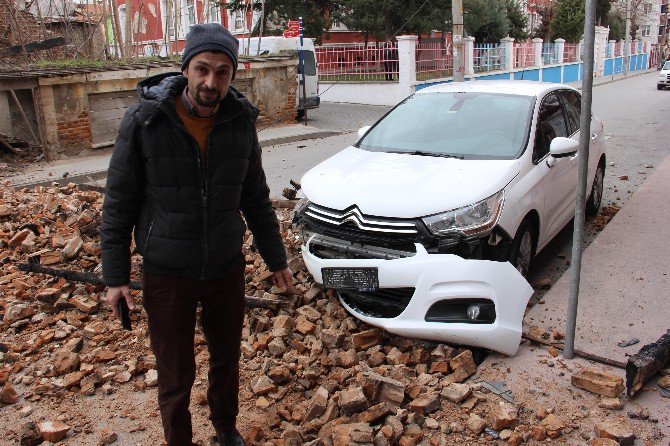 İki Saniyeyle Hayatta Kaldılar