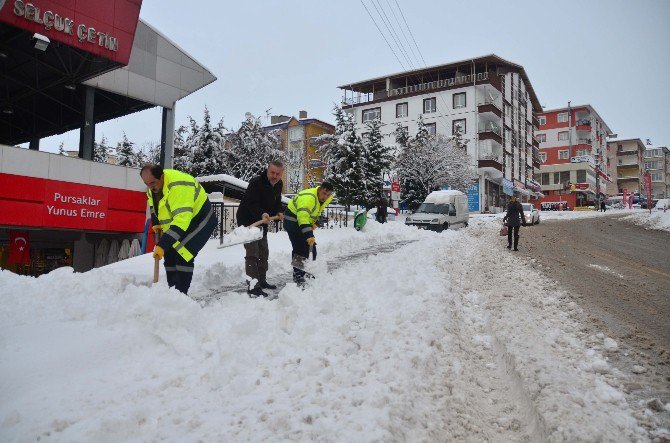 Pursaklar’da Karla Mücadele Seferberliği