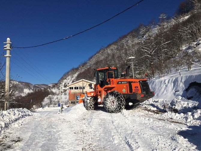 Sakarya’nın Yüksek Kesimlerinde Kar Etkili Oluyor