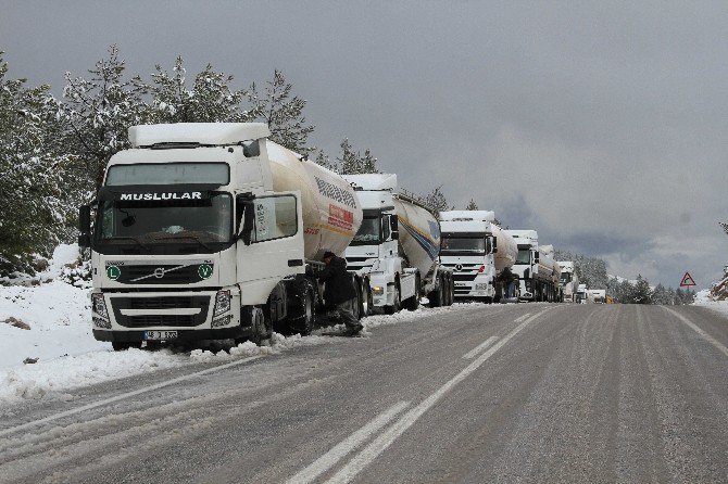 Seydikemer’de Kar Yağışı Hayatı Olumsuz Etkiledi