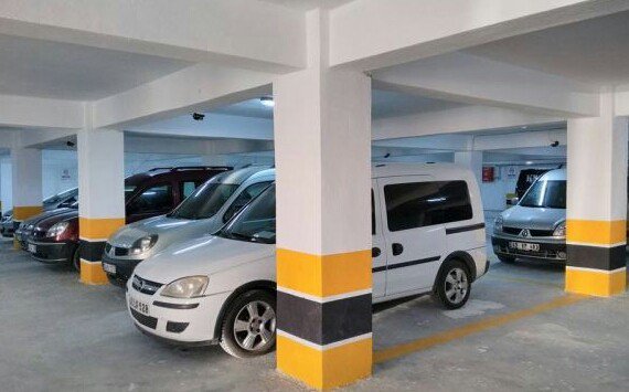 Simav’ın İlk Kapalı Otoparkı Açıldı