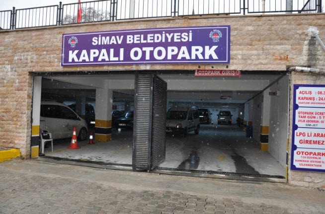 Simav’ın İlk Kapalı Otoparkı Açıldı