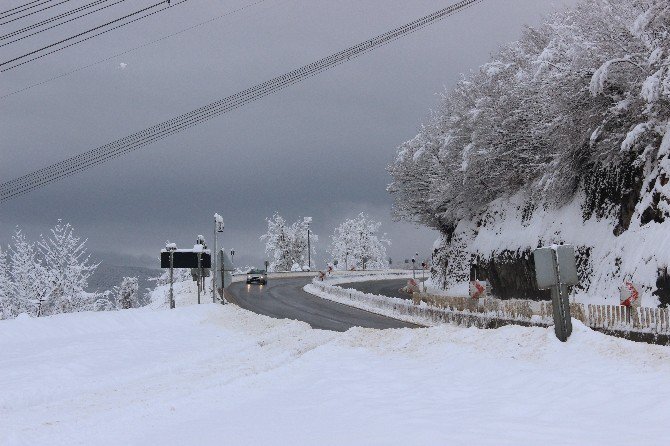 Bolu Dağı Beyaz Gelinliğini Giydi