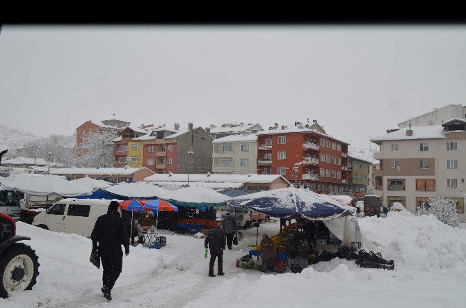 Söğüt’teki Pazarcıların Kış Çilesi