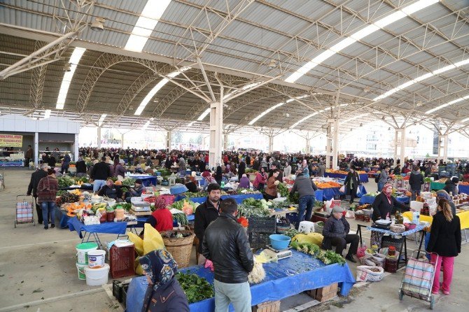 Efeler’de Fatih Mahallesi Kapalı Pazaryeri Hizmete Açıldı