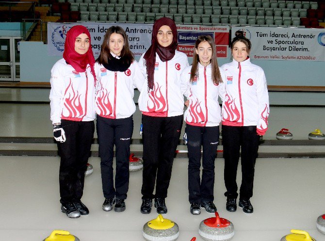 Curling Milli Takımı Tarihe Geçmek İstiyor