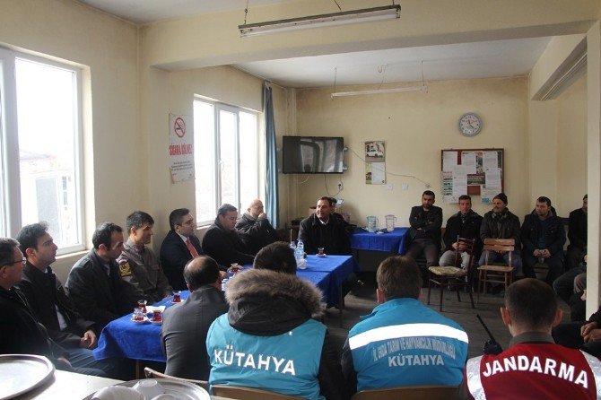 Şaphane’de Halk Toplantısında Vatandaşlar Bilgilendirildi