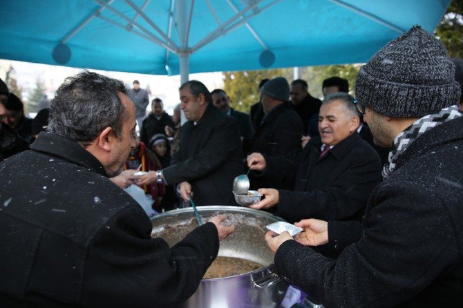 Başkan Büyükkılıç Kıranardı Halkı İle Beraber