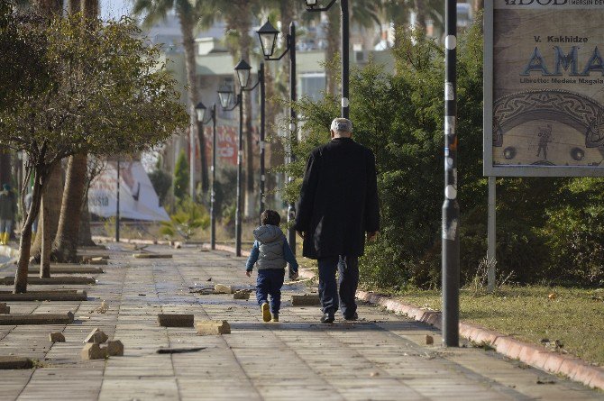 Mersin’de Hayat Normale Dönmeye Başladı