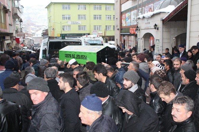 Sinop’taki Kazada Ölen Öğrenci Tosya’da Defnedildi