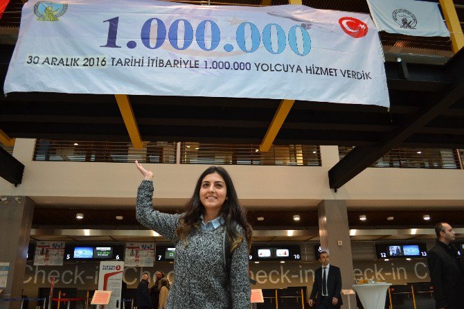 Ordu-giresun Havalimanında ‘1 Milyonuncu Yolcu’ Heyecanı