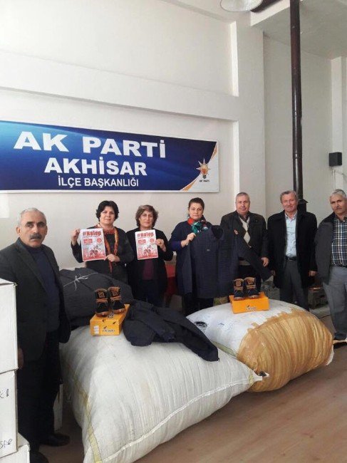 Ak Parti, Halep Yardımlarını Kızılay´a Teslim Etti