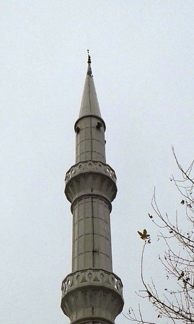 Alanya’da Minareye Yıldırım Düştü