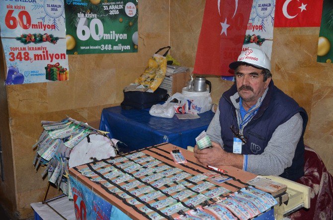 Yılın Son Gününde En Yoğun İlgi Piyango Biletlerine