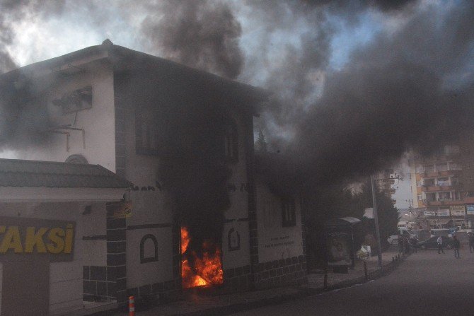 Elektrik Trafosu Bomba Gibi Patladı