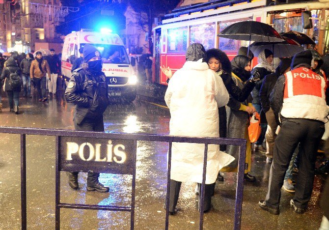 Taksim İstiklal Caddesi’nde Yoğun Güvenlik Önlemi