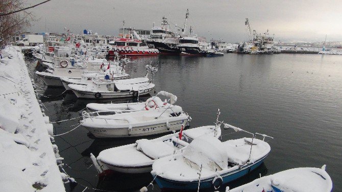 Kar, Tekirdağ’da Hayatı Olumsuz Etkiledi