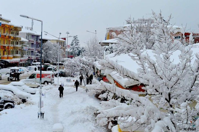 Yenice’de Kar 1 Metreye Ulaştı