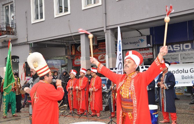 Agd Yılbaşı Kutlamalarını Protesto Etti