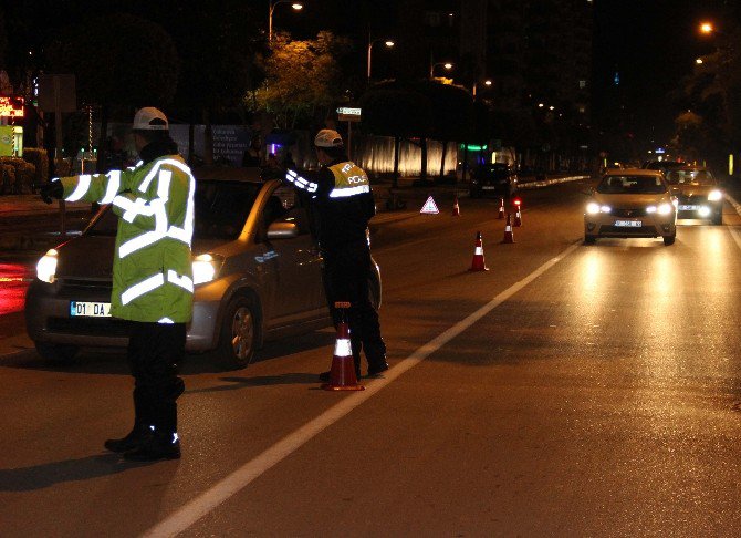 Adana’da Alkollü Araç Sürücüsü, Yeni Yılın İlk Cezasını Yedi