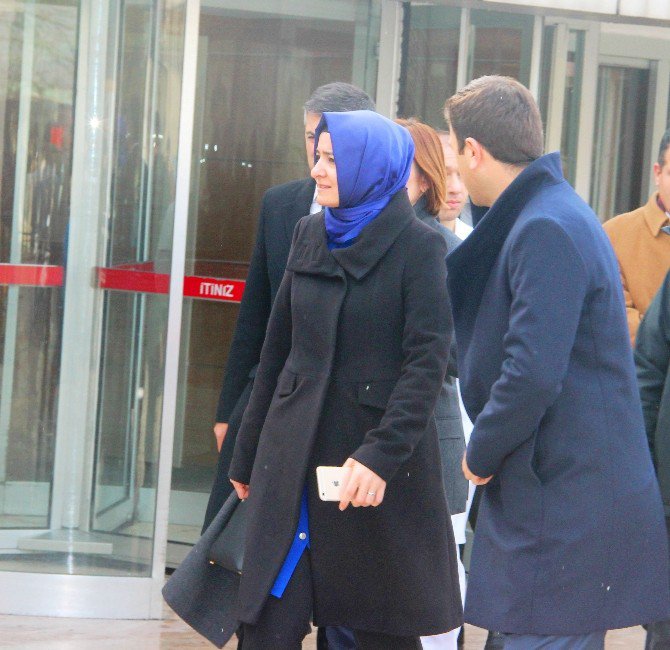 Bakan Kaya Gece Kulübü Saldırısında Yaralananları Ziyaret Etti