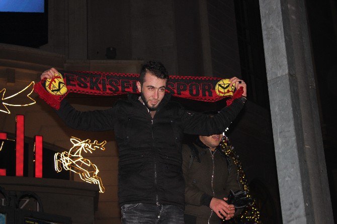 Eskişehirliler Ve Suriyelilerin Yeni Yıl Coşkusu