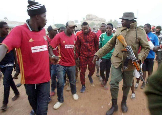 Evkur Yeni Malatyasporlu Amutu Ülkesinde Yıldızlar Gibi Karşılandı